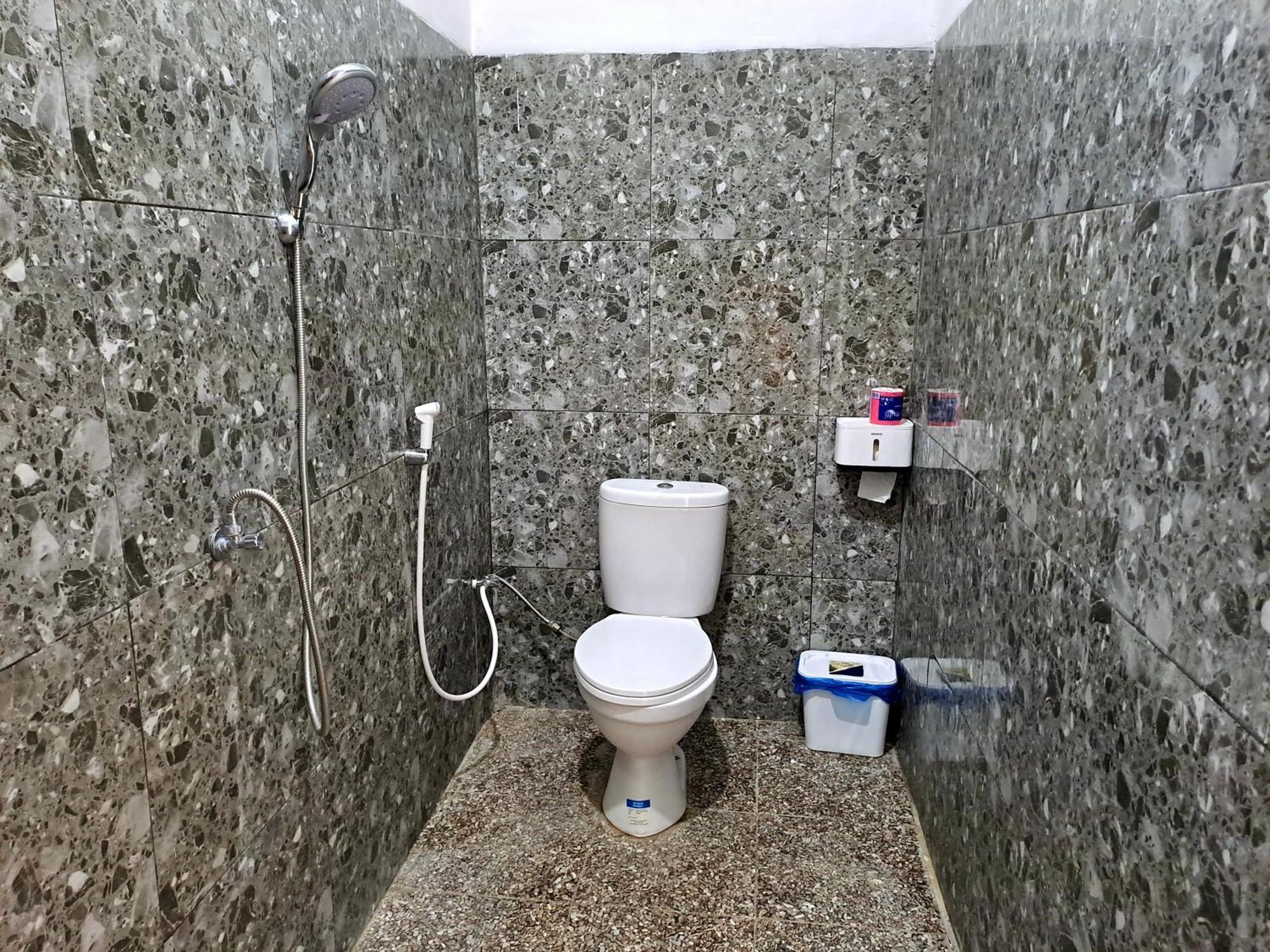 Village Corner Homestay Kuta  Room photo