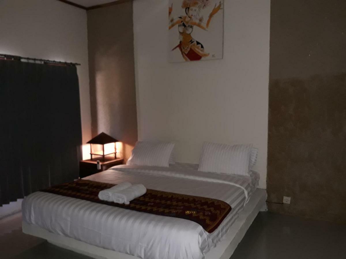 Village Corner Homestay Kuta  Exterior photo